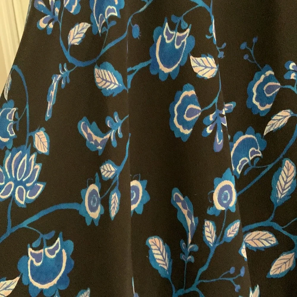 Rebecca Taylor vneck bright blue and black floral vneck silk dress with ruffles8